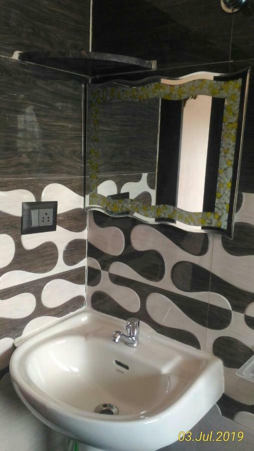 Gopi Homestay Hampi Luaran gambar
