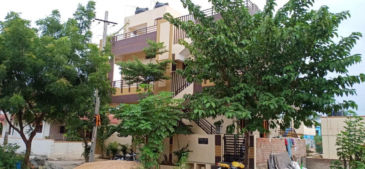 Gopi Homestay Hampi Luaran gambar