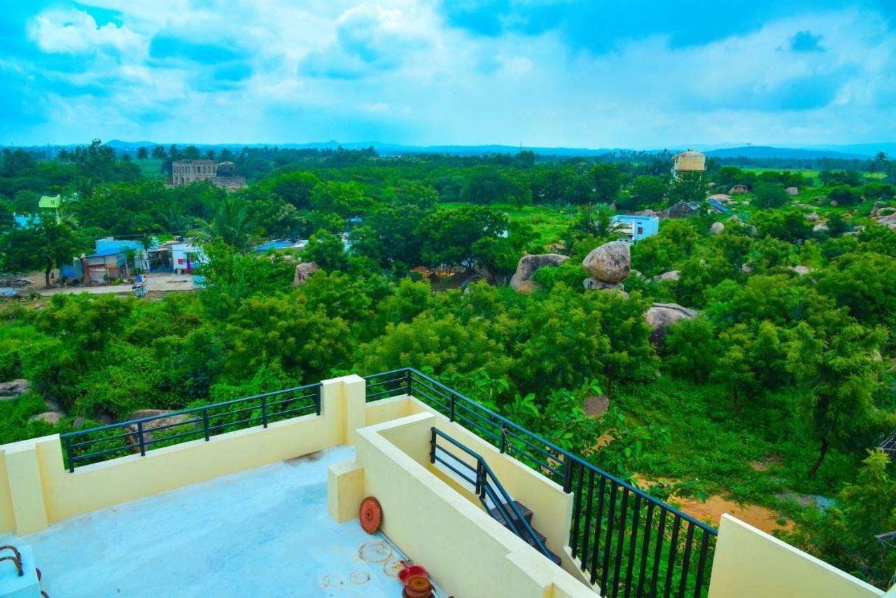 Gopi Homestay Hampi Luaran gambar